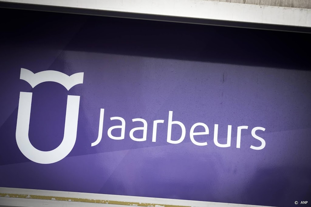 Jaarbeurs vangt dinsdagnacht honderden asielzoekers Ter Apel op