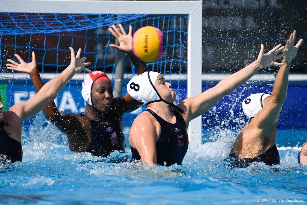 Waterpolosters rekenen in kwartfinale WK af met Griekenland