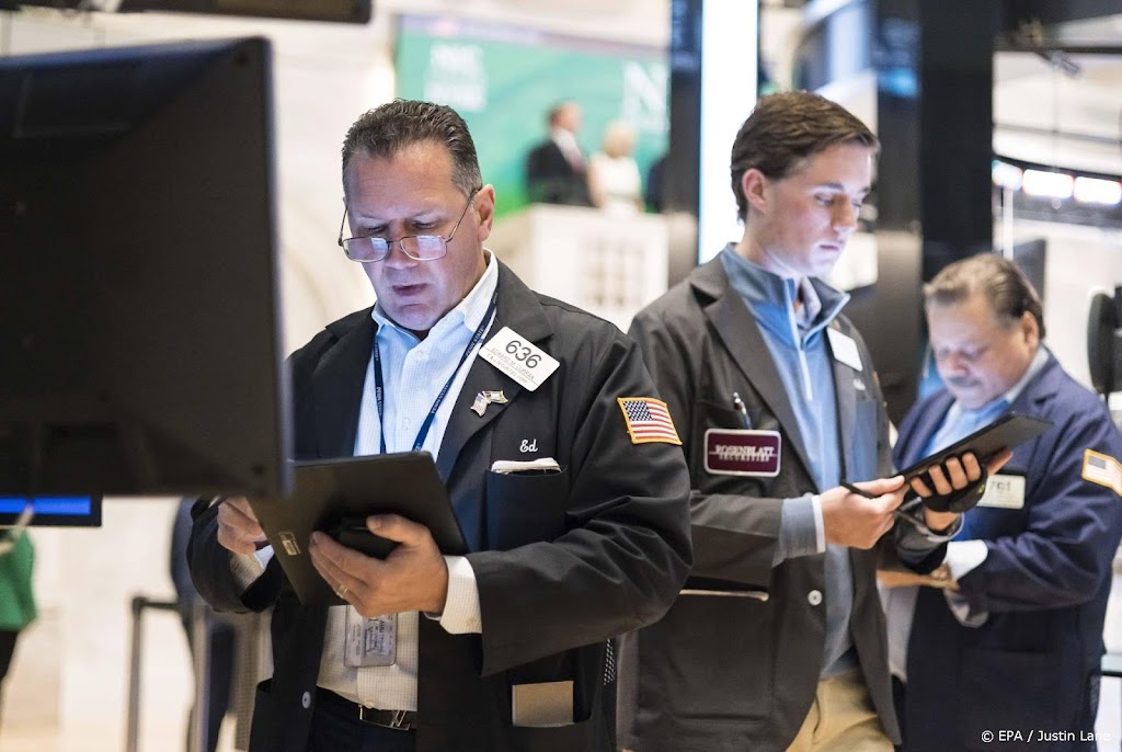 Wall Street flink lager na tegenvallend consumentenvertrouwen