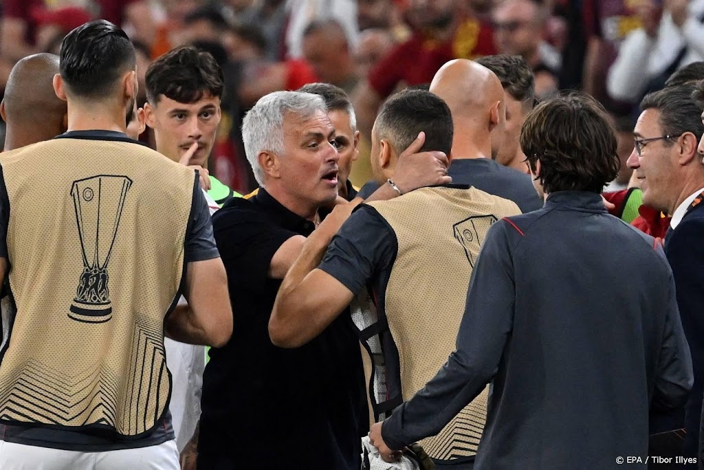 Italiaanse bond schorst Mourinho ook voor beledigen scheidsrechter
