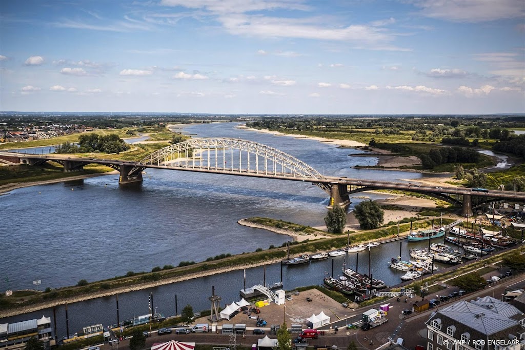Treinen kunnen donderdagmorgen weer over spoorbrug Nijmegen
