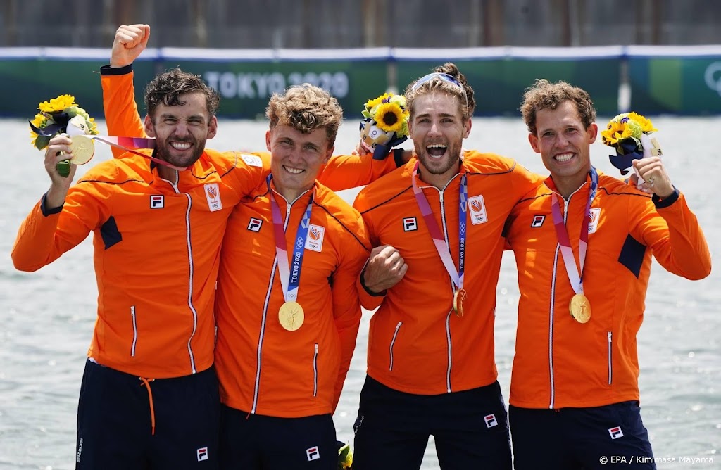Roeiers dubbelvier behouden hun focus en maken favorietenrol waar