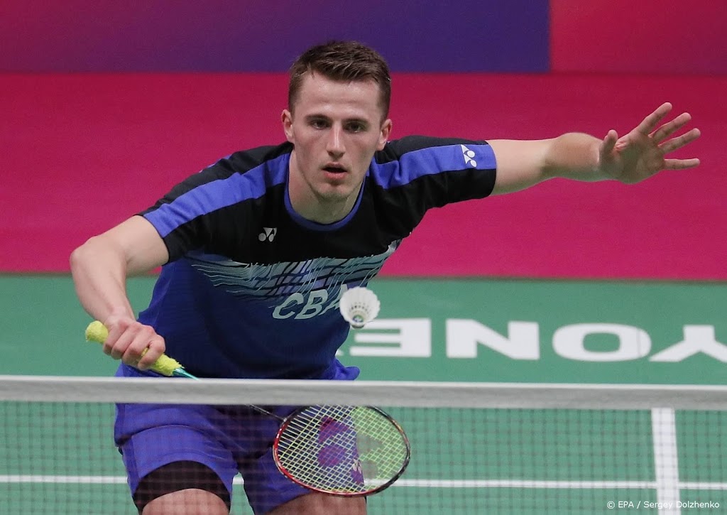 Badmintonner Caljouw naar achtste finales op Spelen