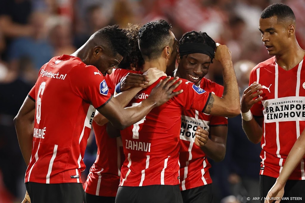 PSV met aanvaller Gakpo in return tegen Galatasaray