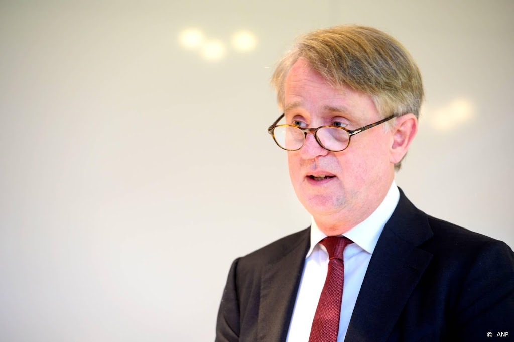 Schiphol schrijft dieprode cijfers door crisis en schrapt banen