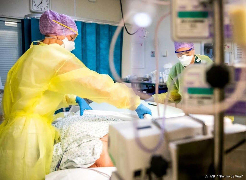 Aantal coronapatiënten in ziekenhuizen verder gedaald