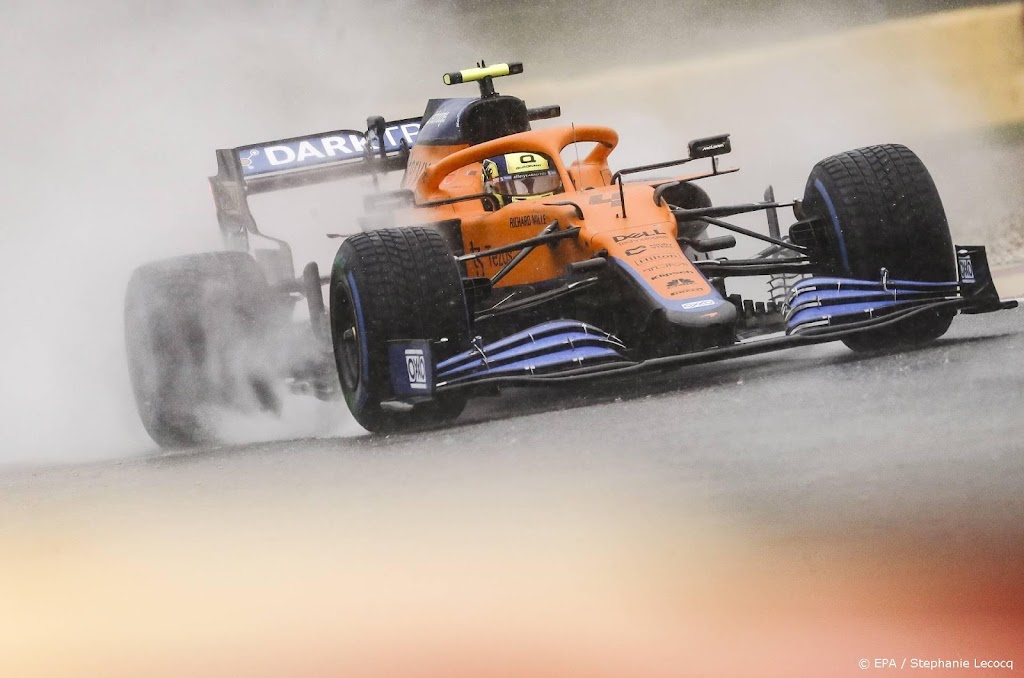 Norris komt ongeschonden uit crash en mag starten op Spa