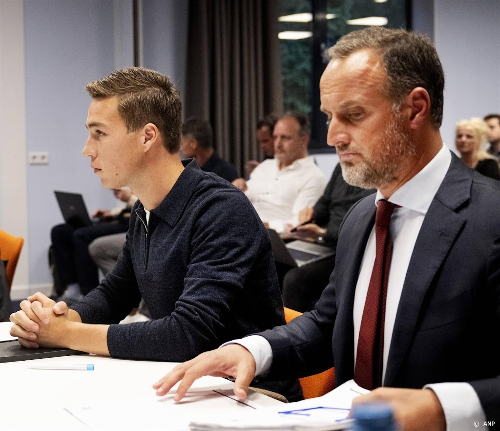 Eiting stapt weer naar arbitragecommissie voor transfer FC Twente