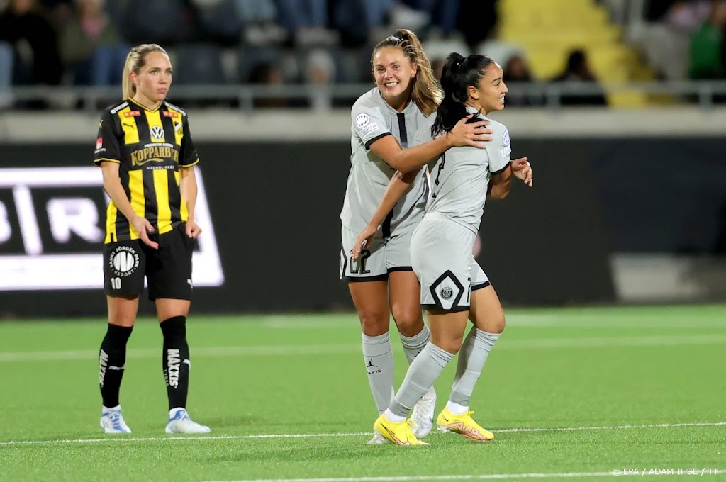 Martens leidt Paris Saint-Germain naar Champions League