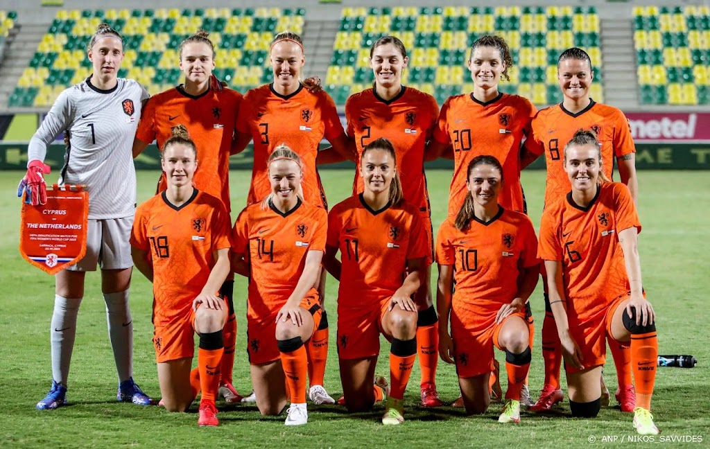 Voetbalsters op EK tegen Zweden, Zwitserland en Rusland