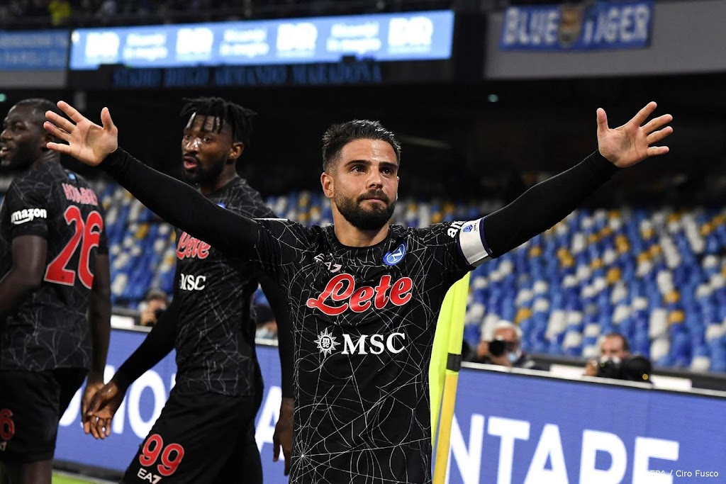 Napoli weer aan kop in Serie A na ruim zege tegen Bologna