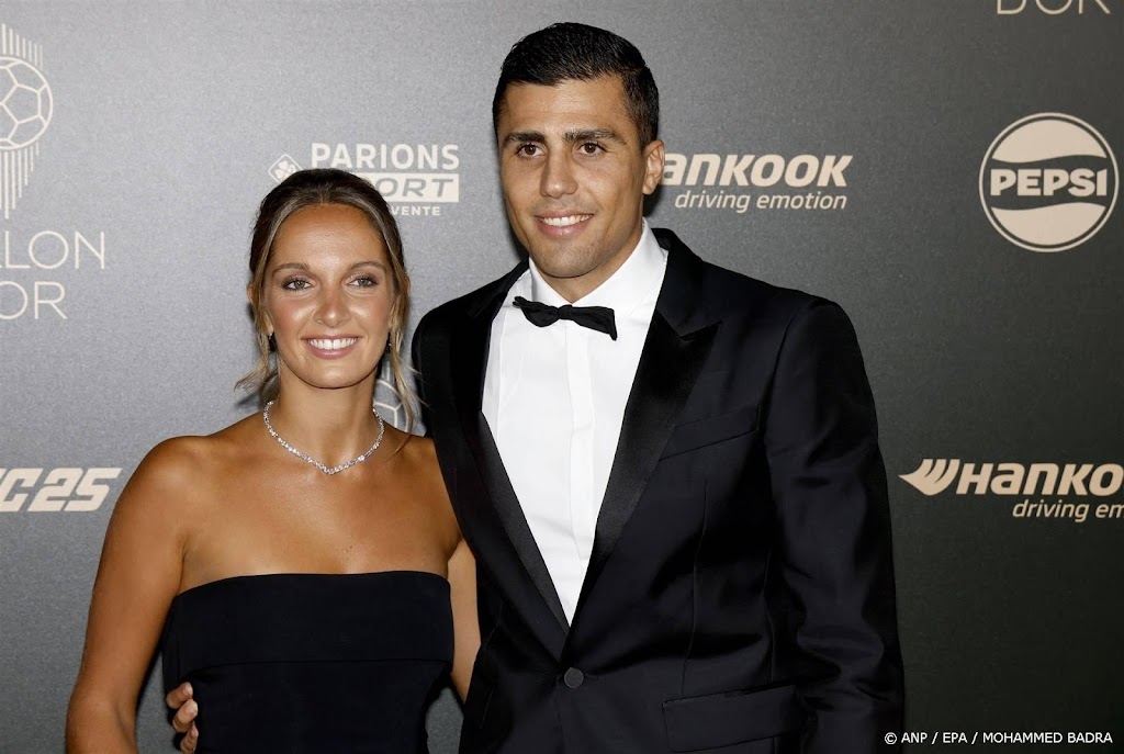 Spaanse voetballer Rodri van Manchester City wint Gouden Bal
