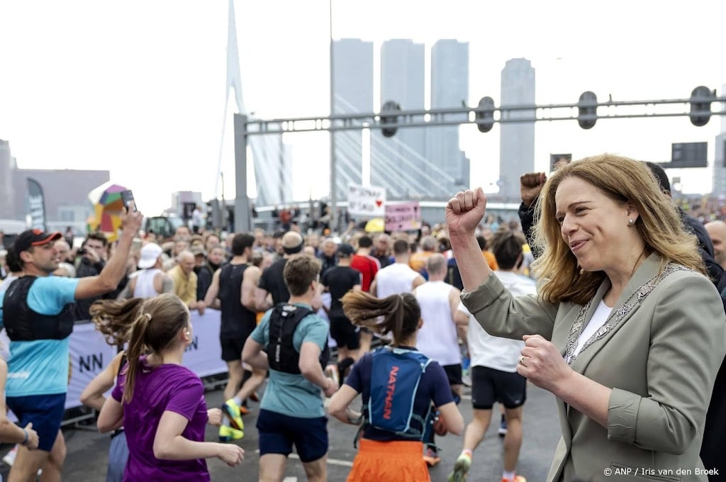 Schouten: te veel deelnemers Rotterdam Marathon, zorg onder druk