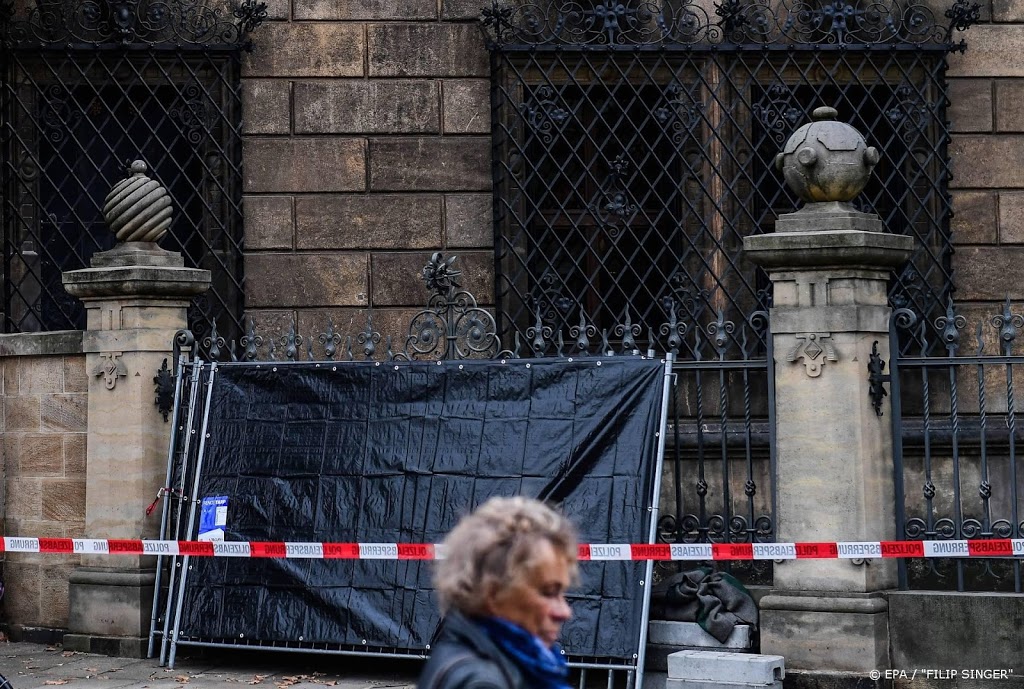 Half miljoen voor tip kunstroof Dresden