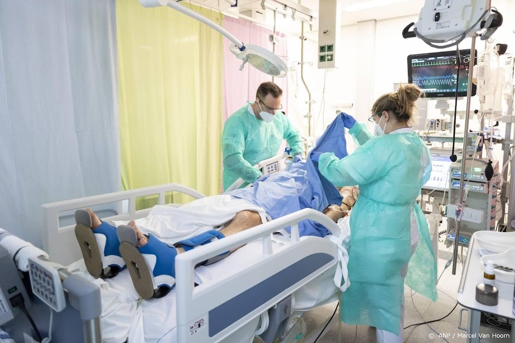 Coronapatiënten blijven binnenstromen op verpleegafdelingen