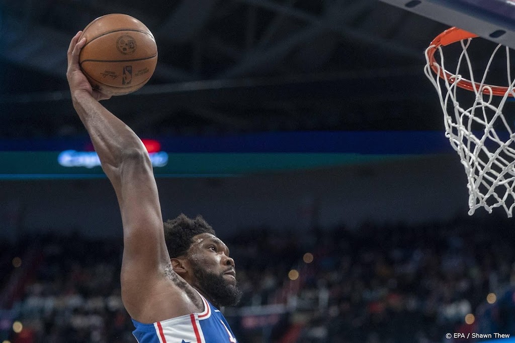 Embiid bezorgt James ruimste nederlaag uit basketballoopbaan