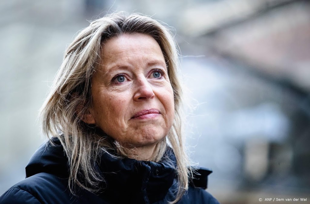 Ollongren komt met apk-keuring voor gebouwen met veel publiek