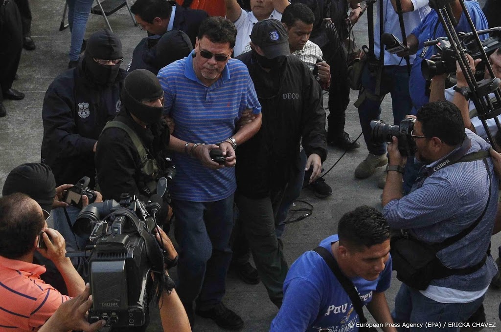 Oud-voetbalbaas El Salvador uitgeleverd aan VS in corruptiezaak