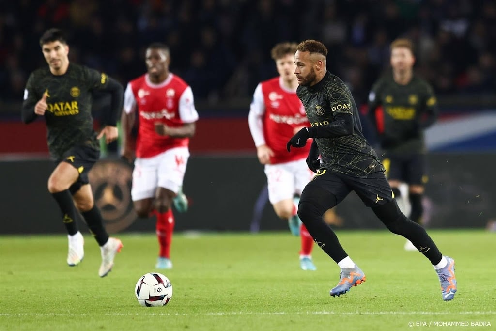 PSG verspeelt op de valreep punten tegen Stade Reims