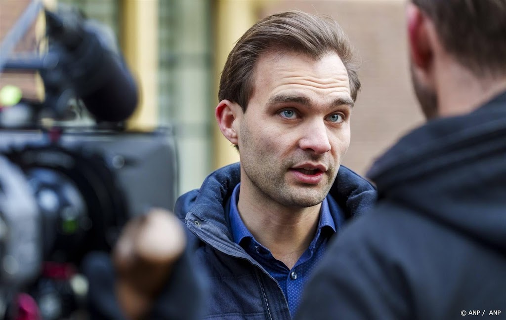 Van Ooijen koerst toch op eigen bijdrage in de jeugdzorg