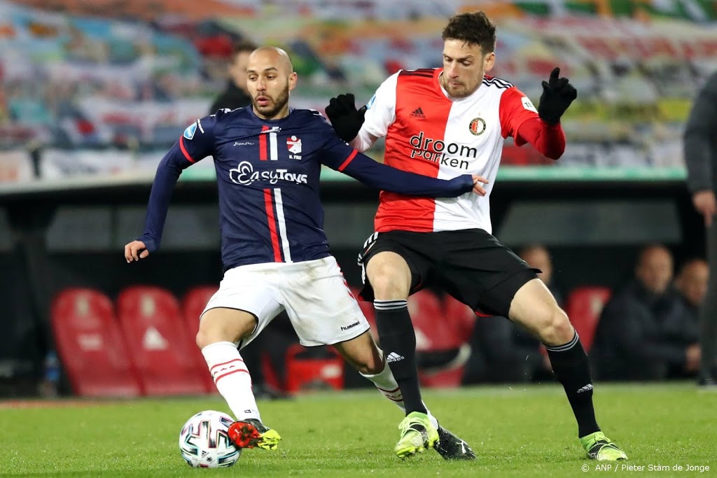 Feyenoord zegt contracten Botteghin en Van Beek formeel op