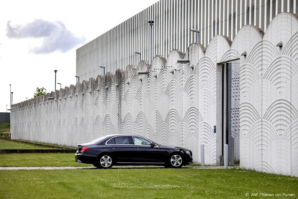 Onbeperkt gebruik eMates door Taghi aanleiding zorgen OM