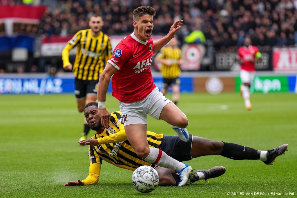 Bazoer houdt nog alle opties voor nieuwe club open