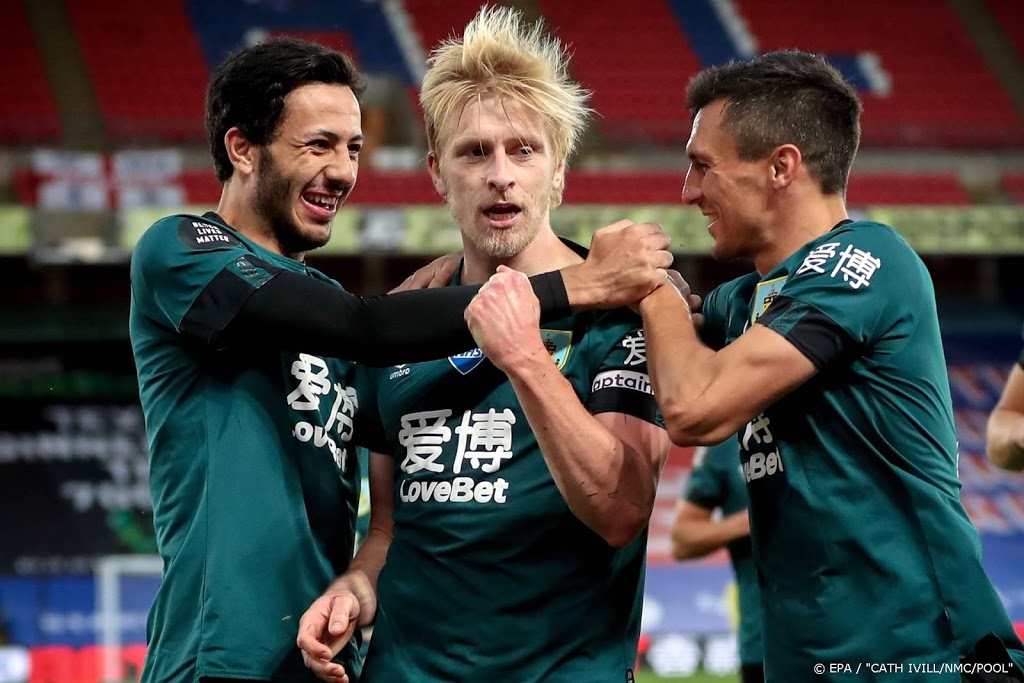 Burnley lonkt naar Europees ticket na zege bij Crystal Palace