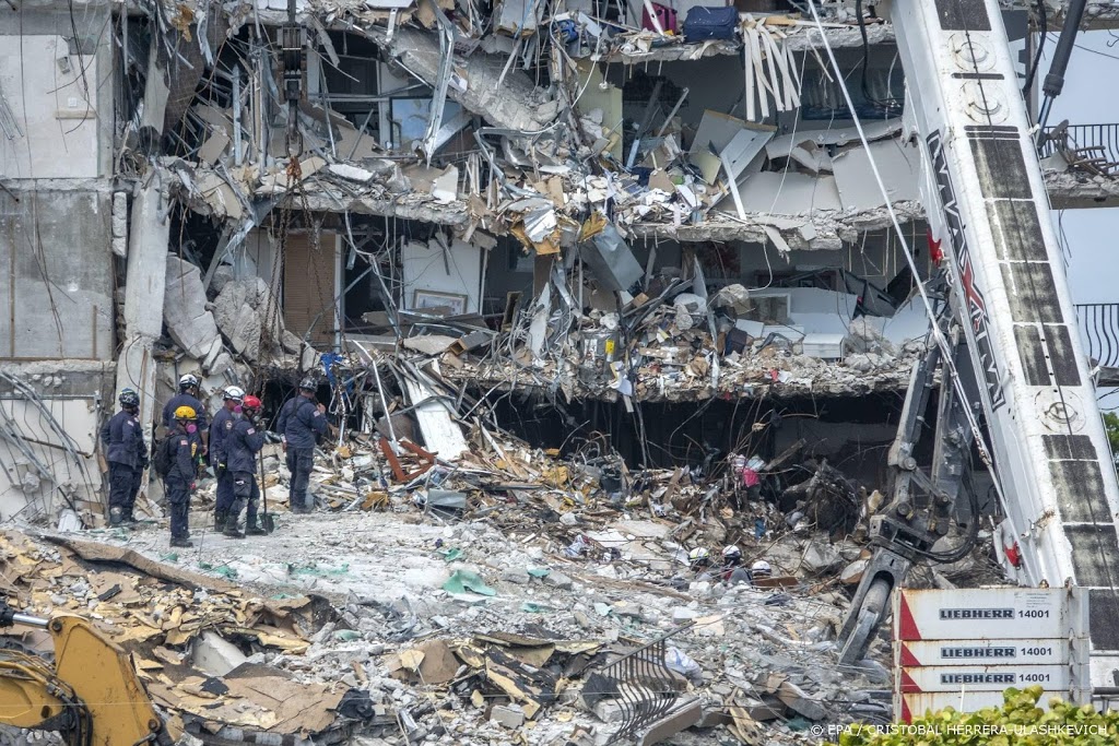 Elf doden na instorting gebouw Florida, zoektocht gaat door