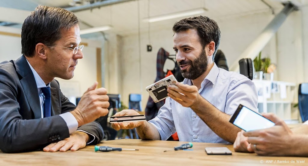 Fairphone voert verkoop 'ethische smartphones' op en maakt winst