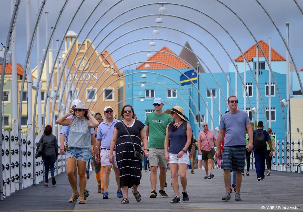 Curaçao voert avondklok in vanwege tropische storm