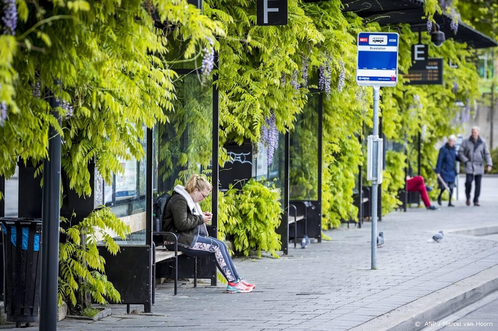 Honderden lokale politici sturen kabinet brandbrief over ov