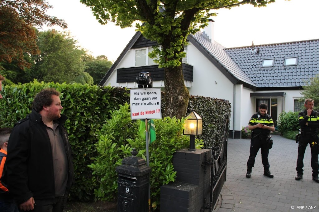 Noodverordening rond huis stikstofminister Van der Wal