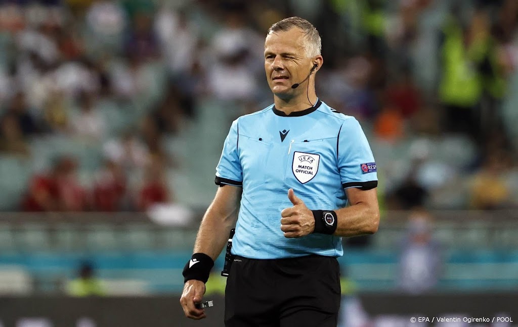 Scheidsrechter Kuipers stopt na Johan Cruijff Schaal