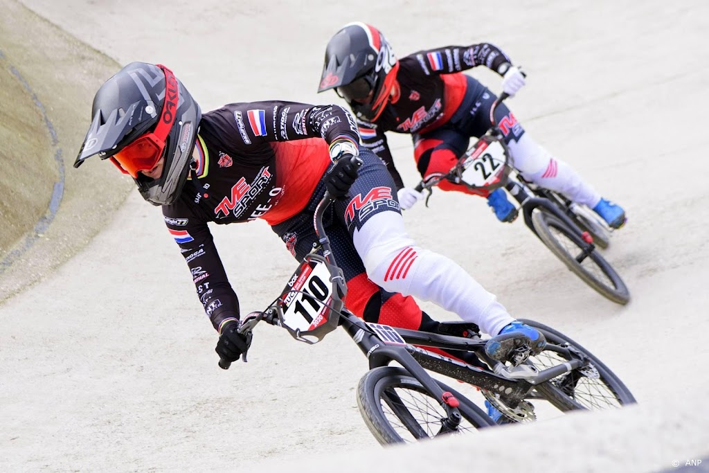 BMX'sters Laura en Merel Smulders en Baauw naar halve finales