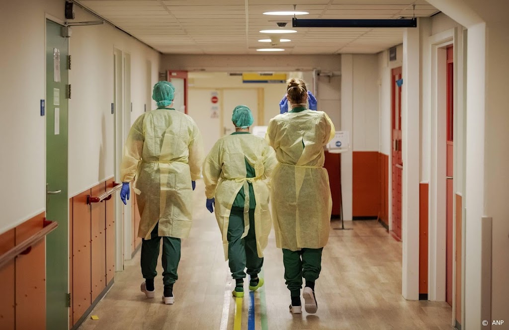 Meer coronapatiënten in ziekenhuis, iets minder nieuwe opnames