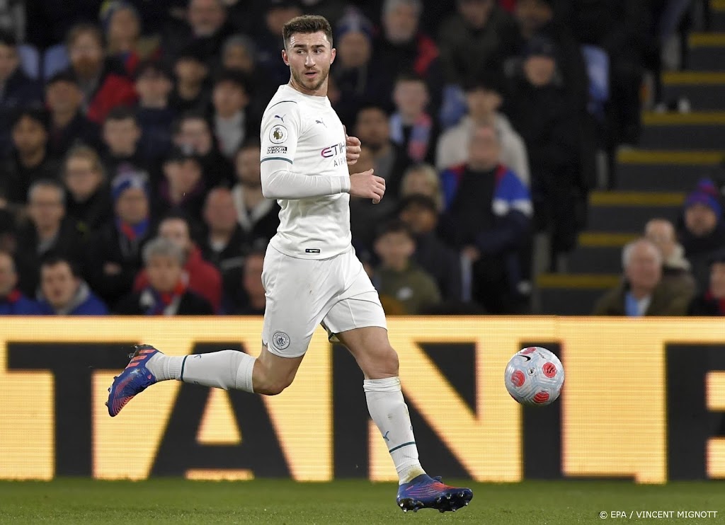 Manchester City voorlopig zonder aan knie geopereerde Laporte