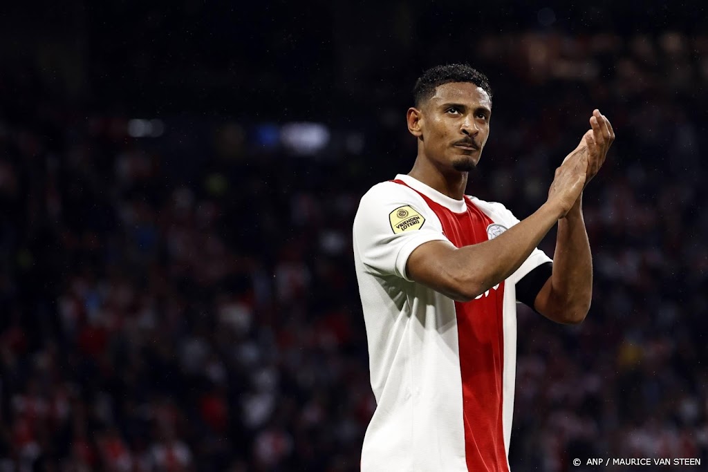 Dortmund wil snel extra spits als vervanger van Haller