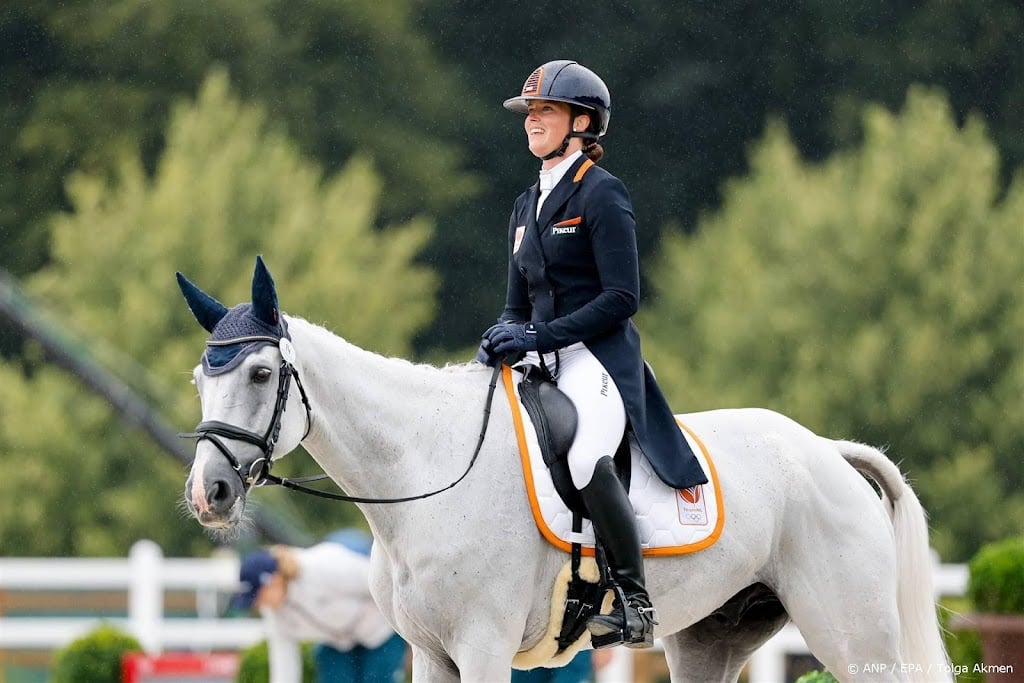 Nederlandse eventingruiters tiende, Boonzaaijer naar finale