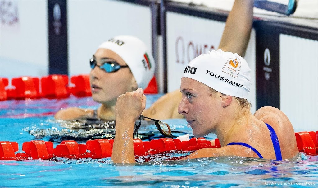 Zwemsters Toussaint en De Waard missen finale 100 meter rugslag