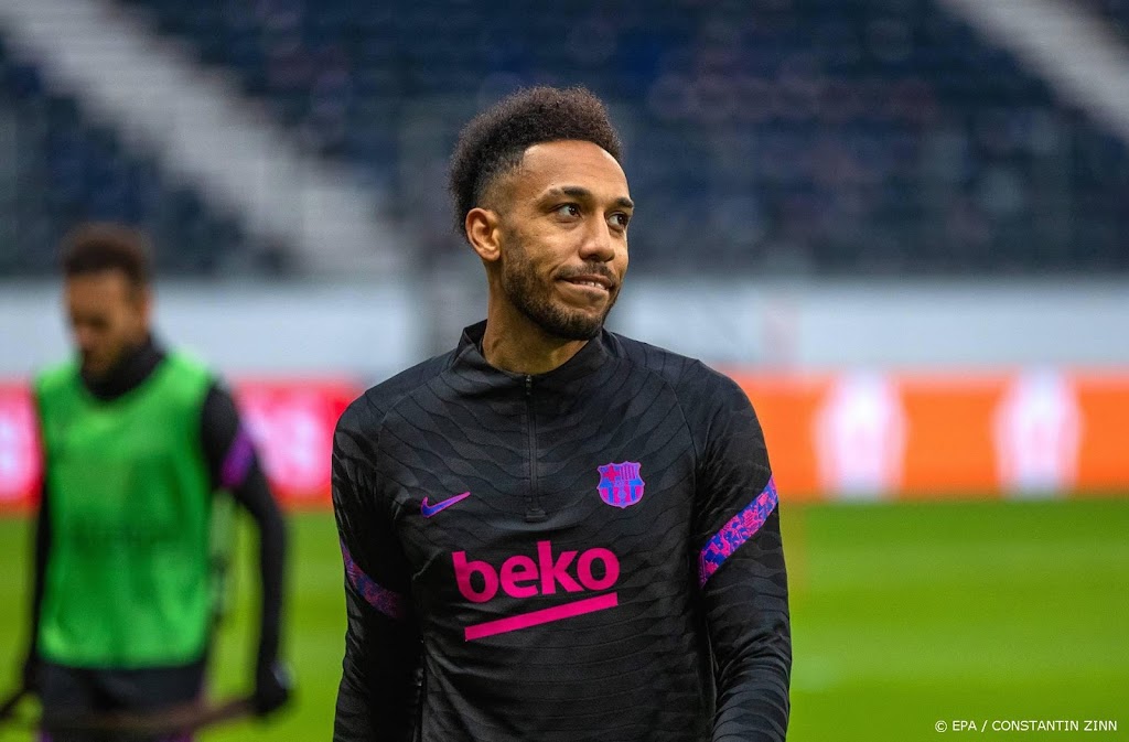Voetballer Aubameyang overvallen in huis bij Barcelona