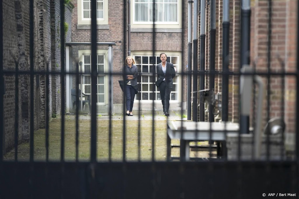Onderhandelen met oude coalitie ligt op tafel