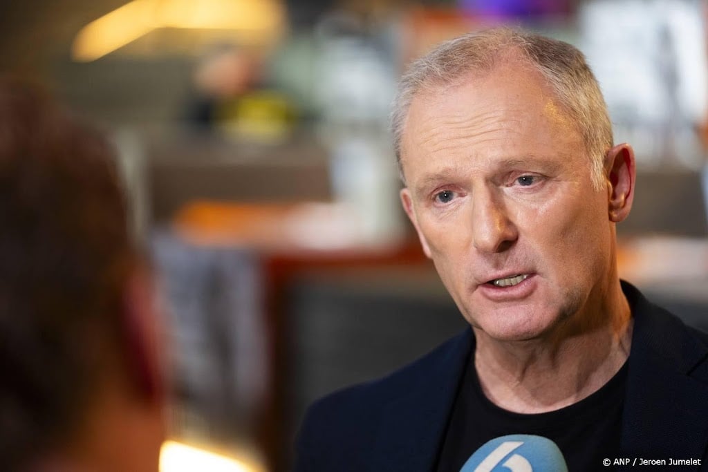 Directeur Rode Kruis: denk bij stemmen aan mensen in nood