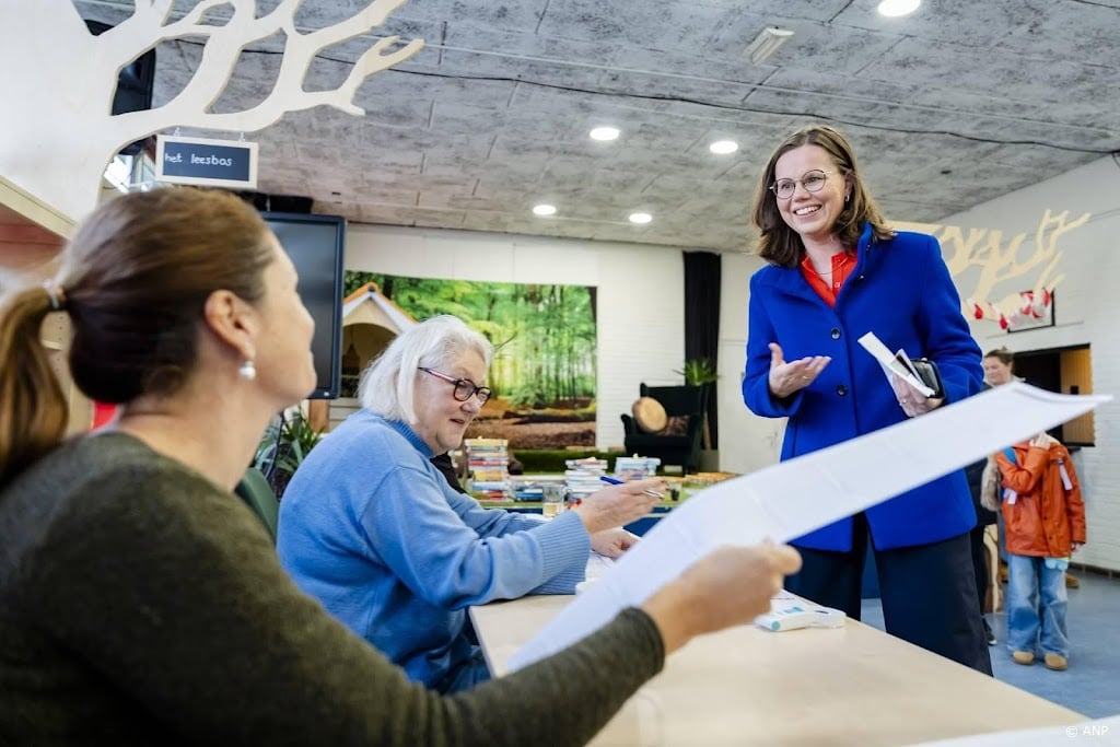 CU-leider Bikker brengt stem weer uit in Goudse basisschool