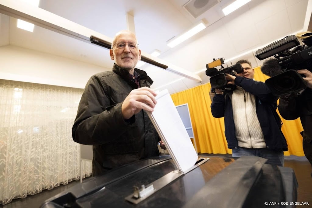 Frans Timmermans (GroenLinks-PvdA) brengt stem uit in Maastricht