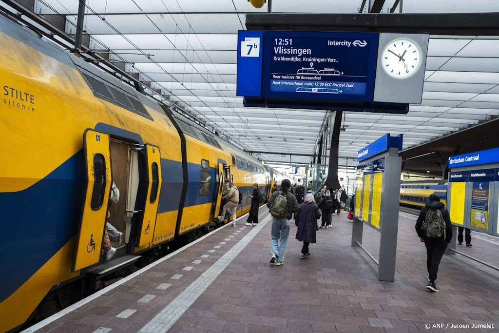 NS-storing voorbij, kaartverkoop en fietsverhuur starten weer op