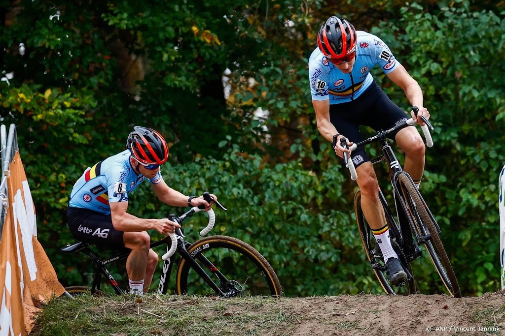Veldrijder Vanthourenhout wint wereldbekercross in Tabor