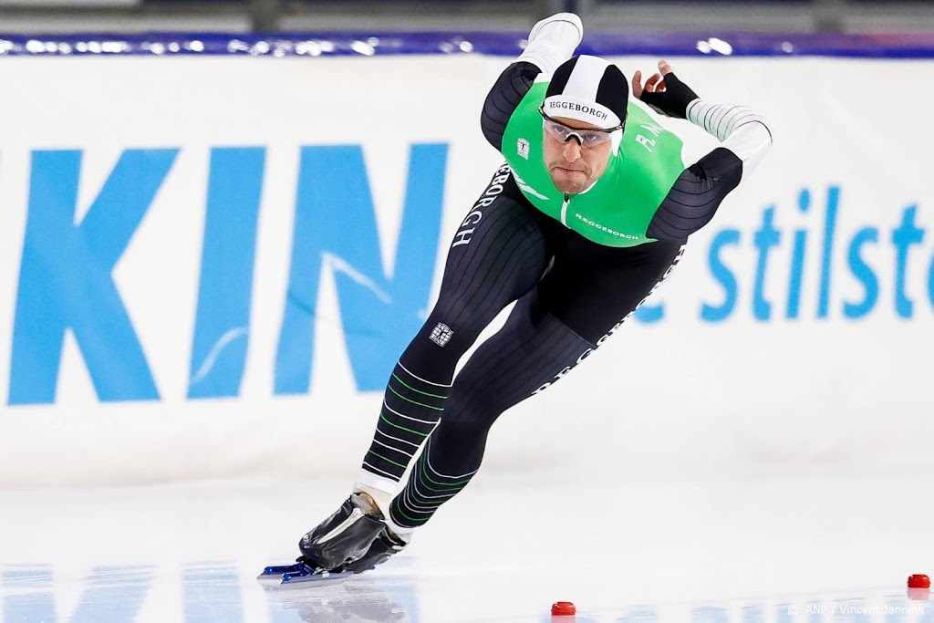 Mulder wint tweede 500 m, Otterspeer blijft leiden op NK sprint
