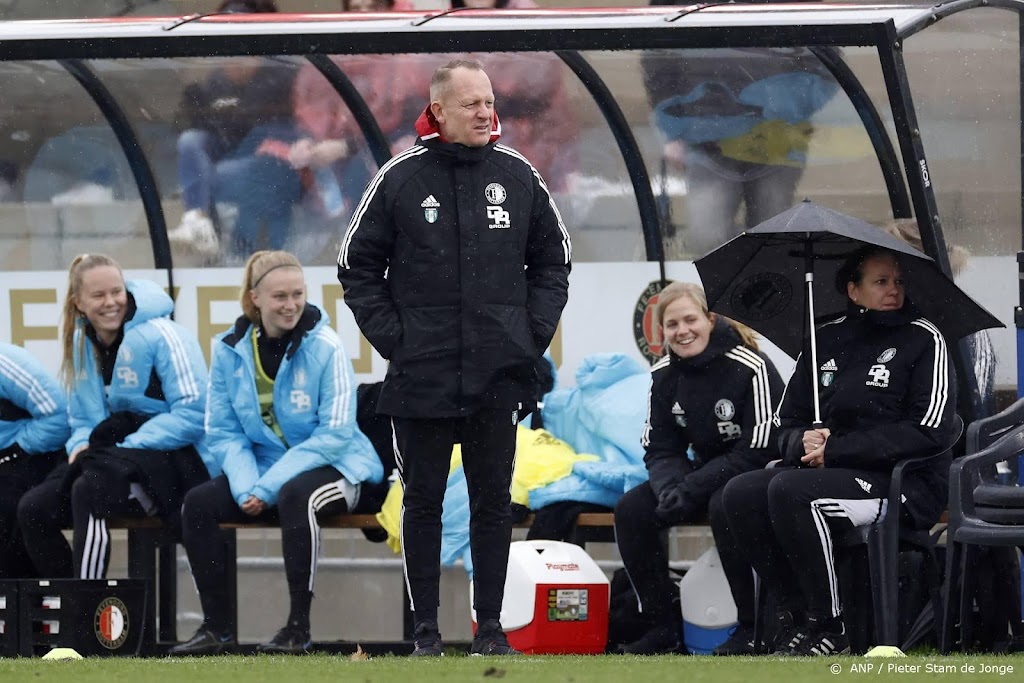 Feyenoord Vrouwen ontslaat trainer Mulder