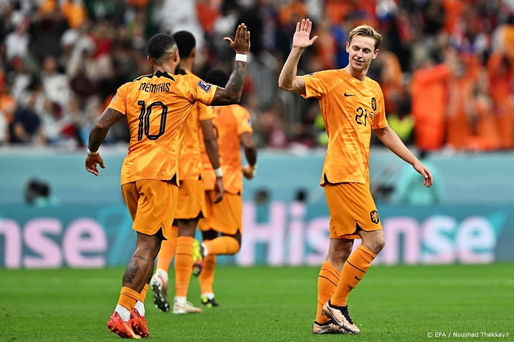 Frenkie de Jong vond het een stuk beter gaan met Oranje